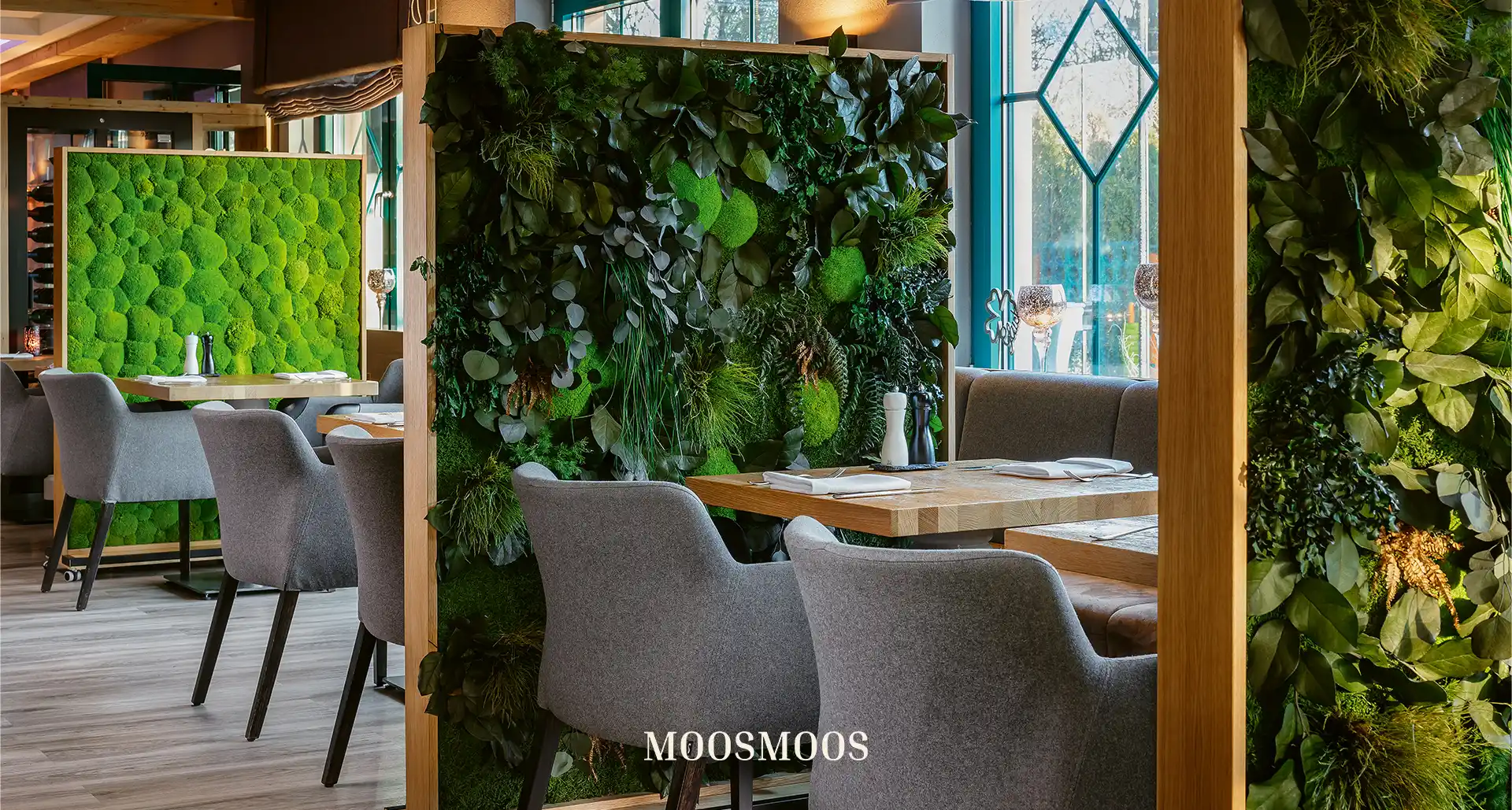 MoosMoos Raumteiler und Trennwände aus Moos und Pflanzen 