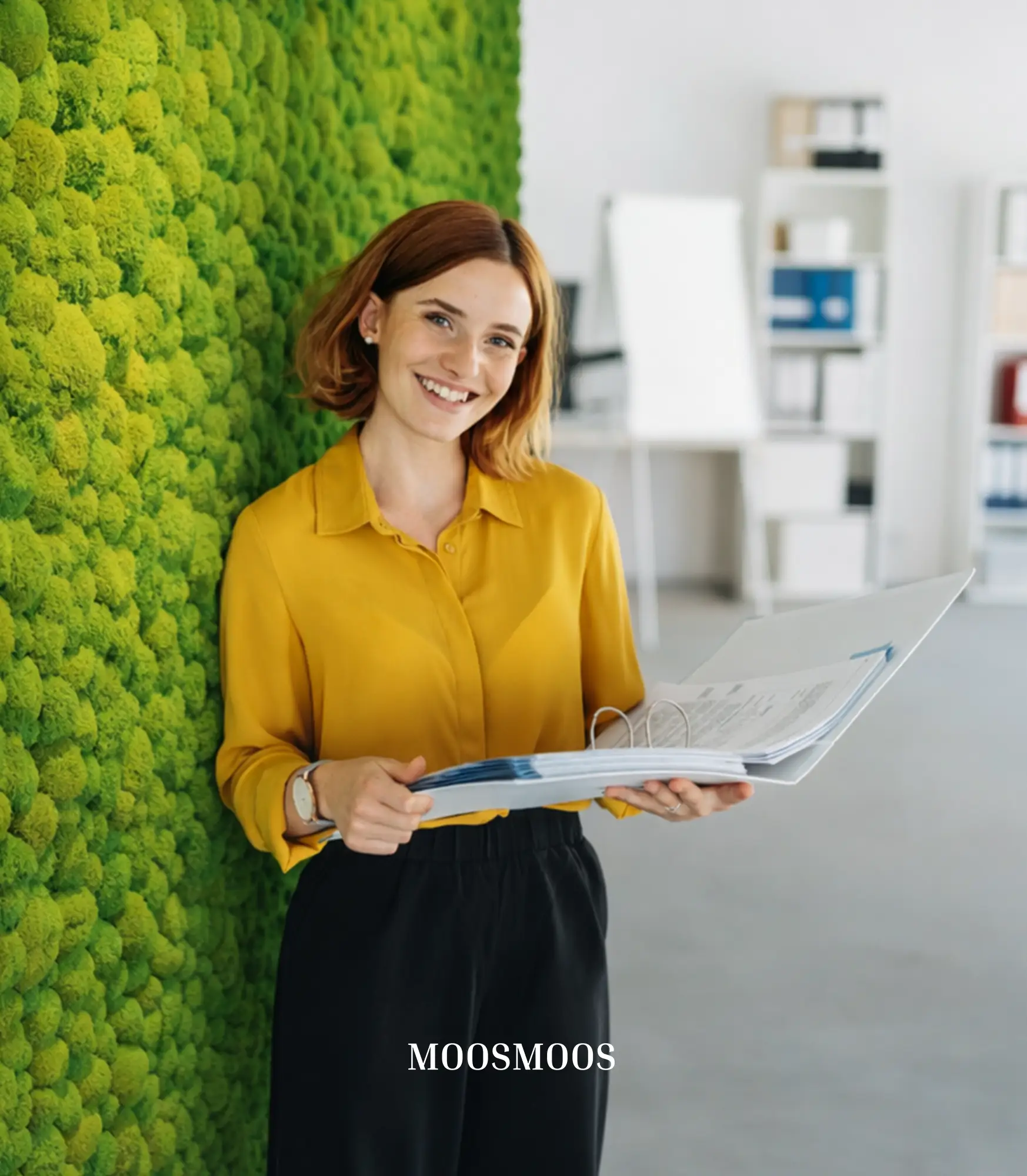 Frau am PC Buchhaltung Firma Arbeits Job